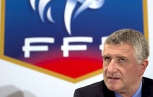 François BLAQUART (DTN) :   Je suis choqué quand je vois des clubs de CFA ne pas aligner un seul joueur issu du club  