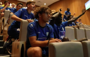 24 heures chez les bleus avec un cosnois...