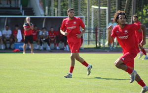 LA &quot;A&quot; BATTUE, LA &quot;B&quot; VICTORIEUSE AU STADE AUXERROIS