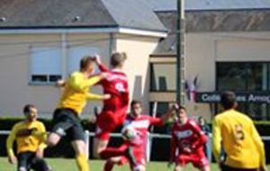 St Benin - Cosne, 1 - 3 : le 1er but (Pierre Vernisse) et les vestiaires...