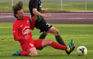 Départemental 1 : COSNE B, remanié, cède du terrain à Guérigny, 2-1 pour les locaux