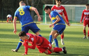 R3 : Cosne B fait douter le leader auxerrois avant de s'incliner 2 - 1