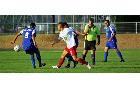 4ème amical (mercredi) : COSNE - JOIGNY : 2 - 1