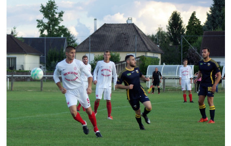 Cosne garde son cap de préparation : Nevers FC, 1 - Cosne, 2