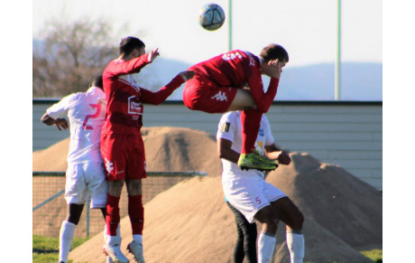 R1 : Cosne creuse l'écart sur ses poursuivants après sa victoire 4 buts à 1 à Avallon